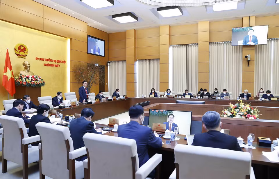 Các đại biểu nghe Chủ tịch Quốc hội Vương Đình Huệ phát biểu khai mạc. (Ảnh: Doãn Tấn/TTXVN)