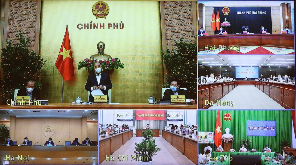 Thủ tướng Nguyễn Xuân Phúc phát biểu tại phiên họp. (Ảnh: Thống Nhất/TTXVN)