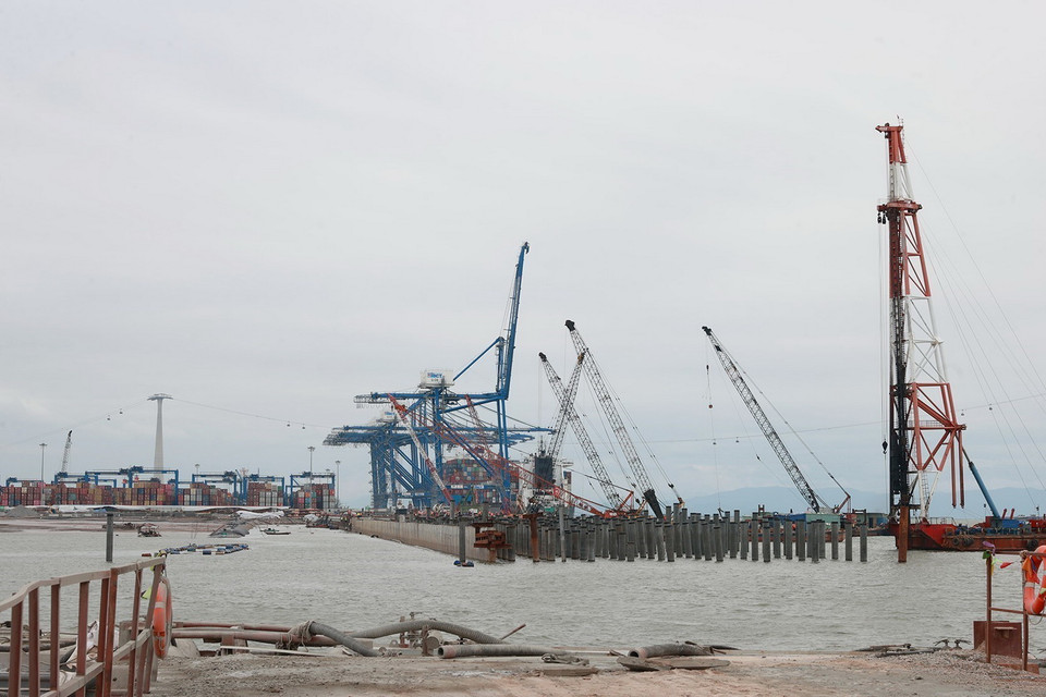  Bến cảng số 5, 6 Cảng cửa ngõ Quốc tế Hải Phòng đang triển khai thi công. Ảnh: Dương Giang-TTXVN 