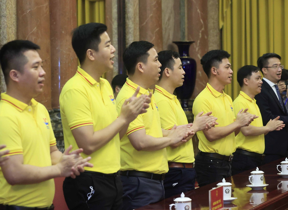 Các gương mặt trẻ Việt Nam tiêu biểu năm 2021 tham dự buổi gặp mặt. (Ảnh: Thống Nhất/ TTXVN)