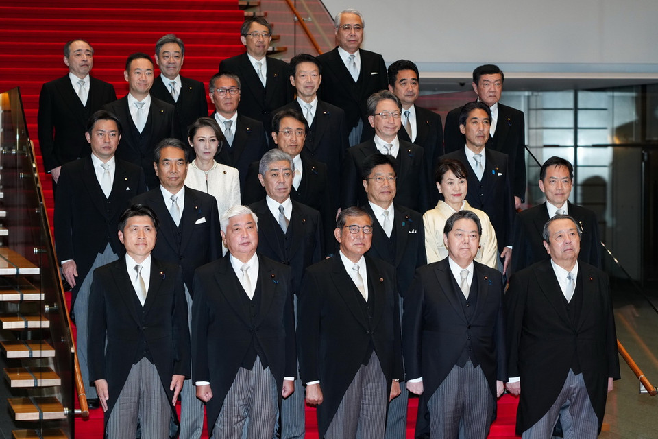 Ngày 11/11, vòng 2, vòng quyết định cuộc bầu cử Thủ tướng tại Quốc hội Nhật Bản với hai ứng cử viên, đã kết thúc với kết quả Chủ tịch đảng Dân chủ Tự do (LDP) cầm quyền, ông Ishiba Shigeru, giành chiến thắng với 221 phiếu, qua đó tái đắc cử Thủ tướng. (Ảnh: THX/TTXVN)