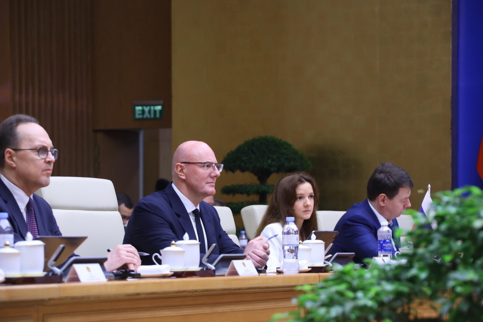 Phó Thủ tướng Nga Dmitry Chernyshenko phát biểu. (Ảnh: Văn Điệp/TTXVN)