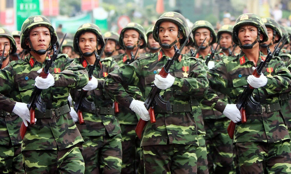 Quân đội Nhân dân Việt Nam ngày càng tiến tới chính quy, tinh nhuệ, hiện đại - Đáp ứng yêu cầu mới. (Ảnh: Huy Hùng/TXVN)