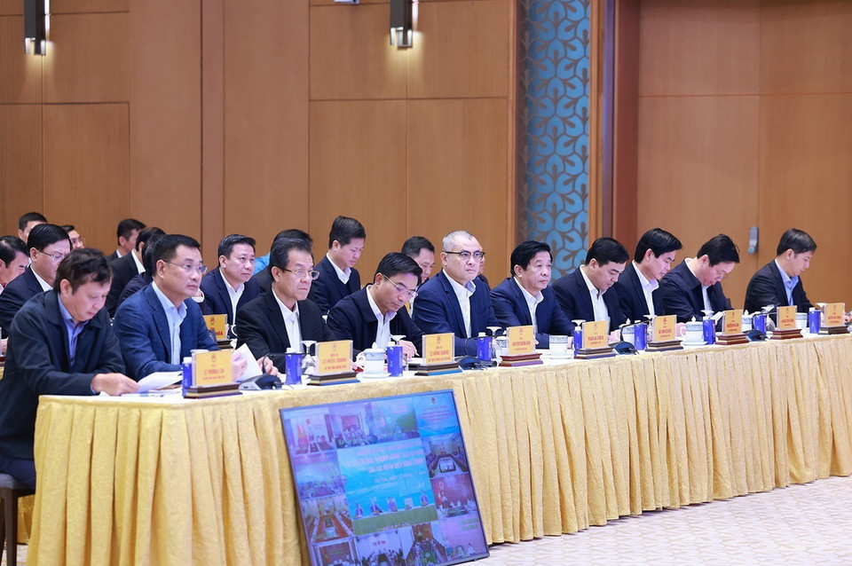 Đại biểu các địa phương tham dự hội nghị tháo gỡ khó khăn cho các dự án năng lượng tái tạo. (Ảnh: Dương Giang/TTXVN)