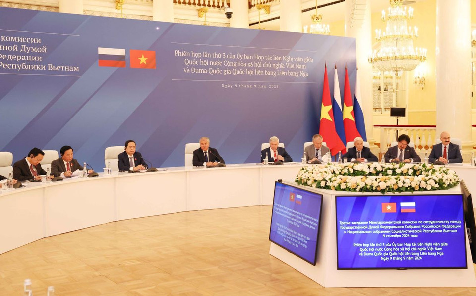 Chủ tịch Quốc hội Trần Thanh Mẫn và Chủ tịch Duma Quốc gia Quốc hội Liên bang Nga Vyacheslav Victorovich Volodin đồng chủ trì Phiên họp lần thứ ba Ủy ban Hợp tác liên Nghị viện Việt Nam-Liên bang Nga. (Ảnh: Thống Nhất/TTXVN)