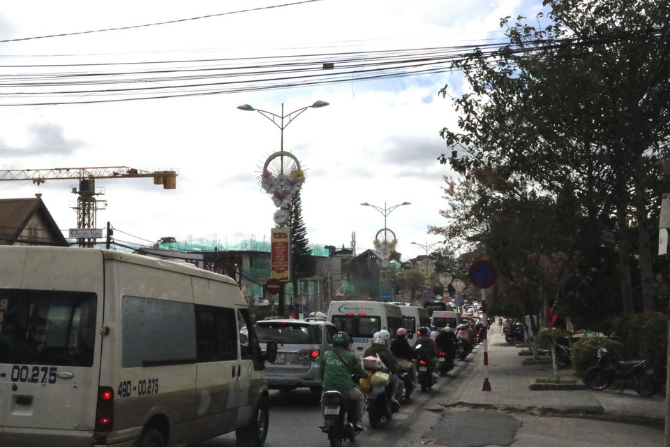 Tuyến đường 3/4 sáng ngày 25/1. (Ảnh: Chu Quốc Hùng/TTXVN)