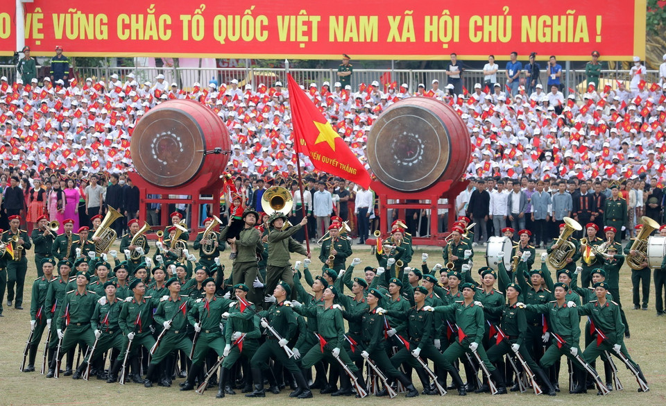 Trình diễn nghệ thuật tại buổi sơ duyệt Lễ kỷ niệm 70 năm Chiến thắng Điện Biên Phủ. (Ảnh: Trung Kiên/TTXVN)