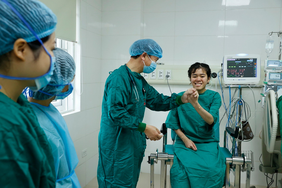 Sự thành công của ca ghép phổi cho thấy các thầy thuốc Việt Nam đã làm chủ được những kỹ thuật đỉnh cao trong lĩnh vực ghép tạng. (Ảnh: Minh Quyết/TTXVN)