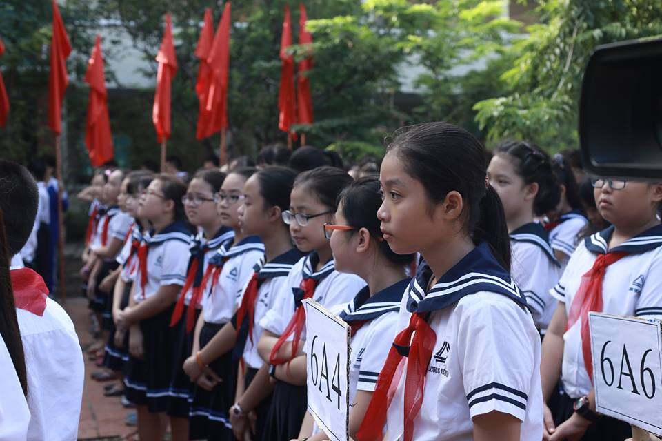 Học sinh khối mới vào trường. (Ảnh: Tùng Lâm/Vietnam+)