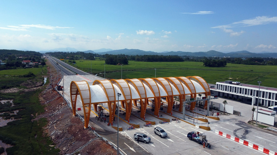 Trạm thu phí cuối tuyến Móng Cái. (Ảnh: Huy Hùng/TTXVN)