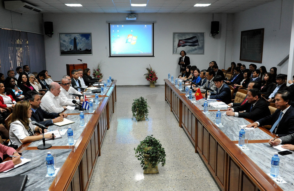 Kỳ họp thứ 36 của Ủy ban Liên chính phủ Việt Nam-Cuba (29/11/2018). (Ảnh: Vũ Lê Hà/TTXVN)