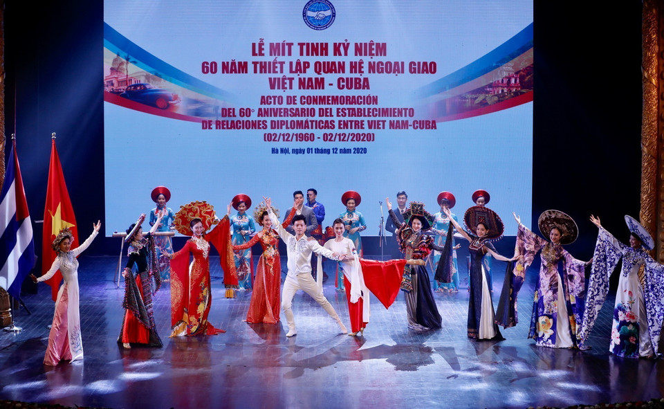 Mít tinh kỷ niệm 60 năm Ngày thiết lập quan hệ ngoại giao Việt Nam - Cuba (02/12/1960-02/12/2020) tại Hà Nội. (Ảnh: Dương Giang/TTXVN)