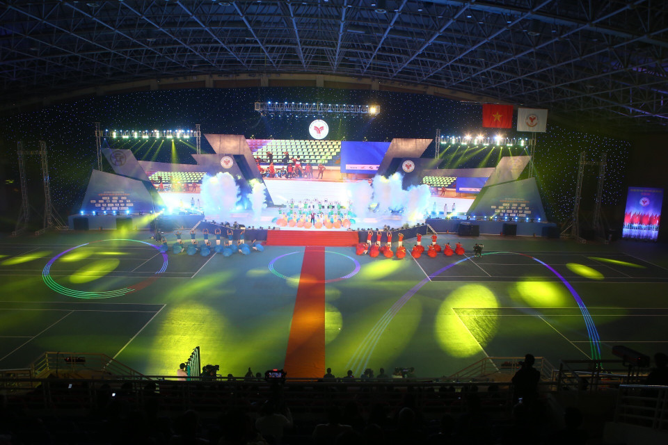Tiết mục văn nghệ tại Lễ bế mạc. (Ảnh: Minh Quyết/TTXVN)