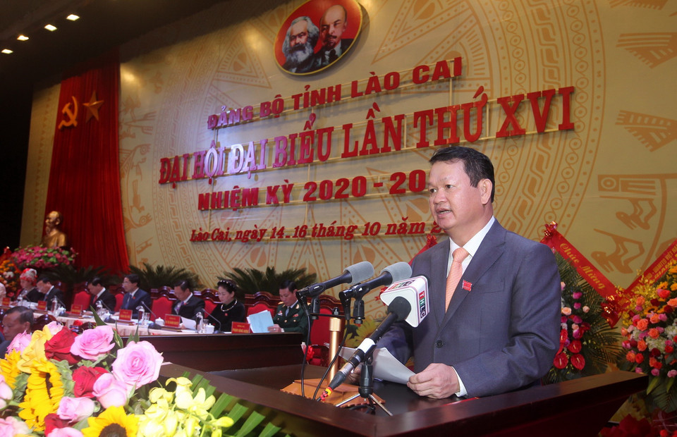 Ông Nguyễn Văn Vịnh, Ủy viên Trung ương Đảng, Bí thư tỉnh ủy Lào Cai, phát biểu khai mạc Đại hội. (Ảnh: Quốc Khánh/TTXVN)