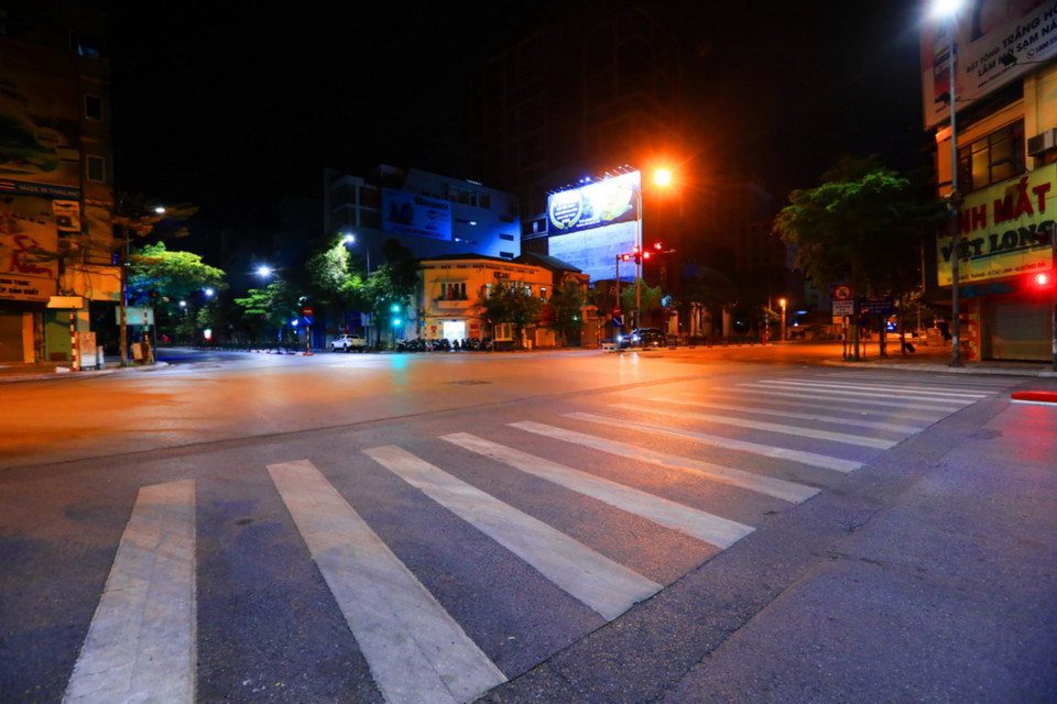 Ngã tư Văn Miếu-Cát Linh trong những ngày giãn cách. (Ảnh: Tuấn Anh/TTXVN)