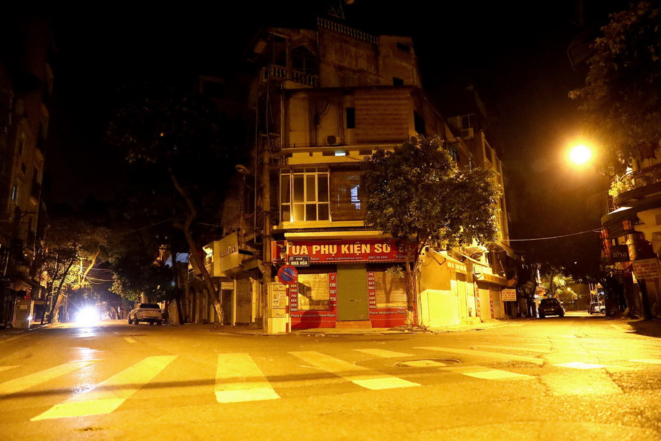 Những ngày này, mọi người đều tập trung sinh hoạt tại nhà, hạn chế tối đa việc ra đường. (Ảnh: TTXVN)