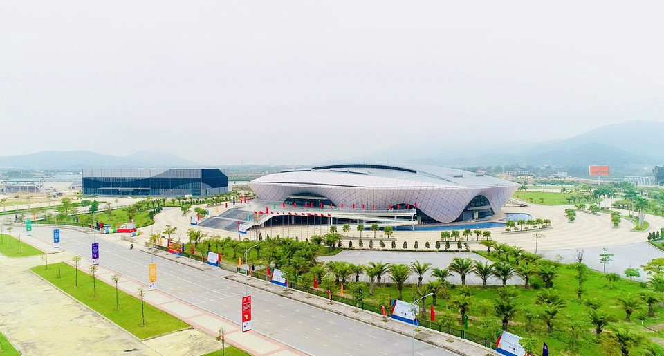  Nhà thi đấu 5.000 chỗ Đại Yên, thành phố Hạ Long - nơi thi đấu môn thi bóng chuyền trong nhà và luyện tập một số môn trước khi thi đấu. (Ảnh: Thanh Vân/TTXVN)