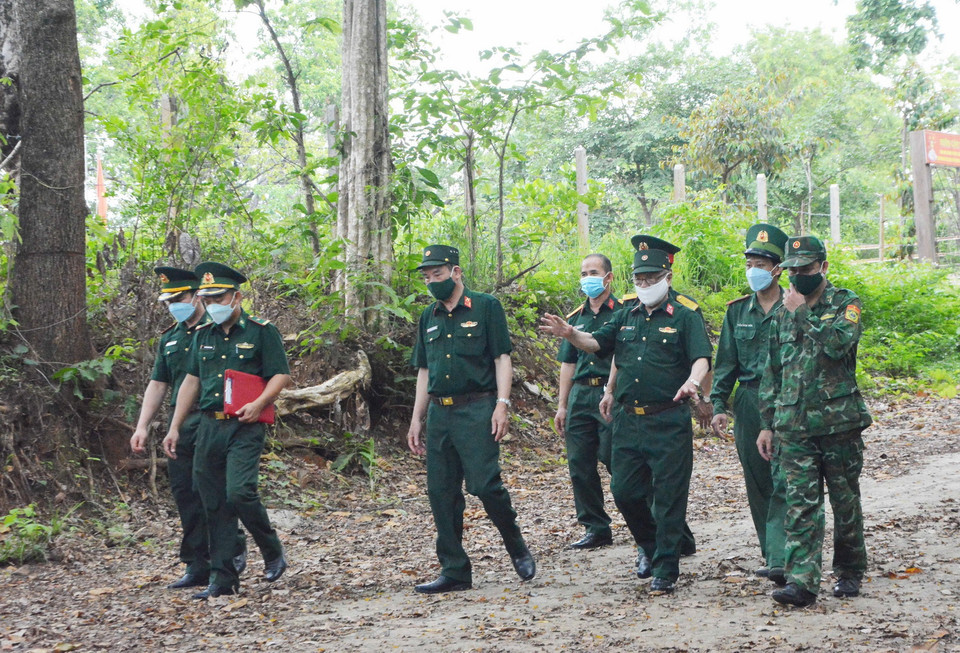 Những cựu chiến binh Sư đoàn 470 (Bộ Tư lệnh Trường Sơn) về thăm lại chiến trường xưa. (Ảnh: Tuấn Anh/TTXVN)