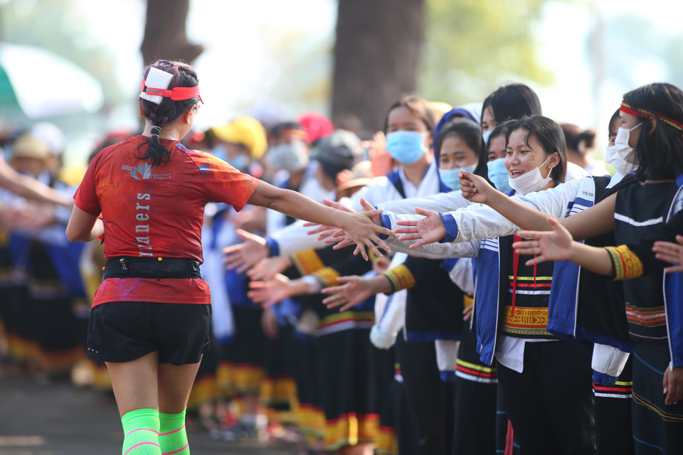 Đây sẽ là những kỷ niệm khó quên đối với các vận động viên tham gia giải lần này. (Ảnh: Tùng Lâm/Vietnam+)