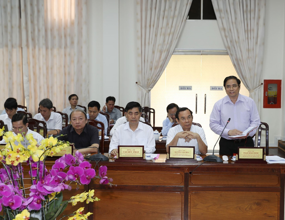 Ủy viên Bộ Chính trị, Bí thư Trung ương Đảng, Trưởng Ban Tổ chức Trung ương Phạm Minh Chính phát biểu tại buổi làm việc với các đồng chí Ban Thường vụ Tỉnh ủy và lãnh đạo chủ chốt tỉnh An Giang. (Ảnh: Trí Dũng/TTXVN)