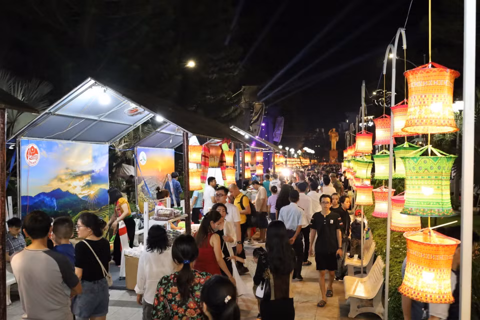 Các hoạt động trong “Tuần Du lịch Văn hóa Tây Bắc năm 2023” tại Cần Thơ thu hút đông đảo khách trong nước và quốc tế. (Ảnh: Ánh Tuyết/TTXVN)