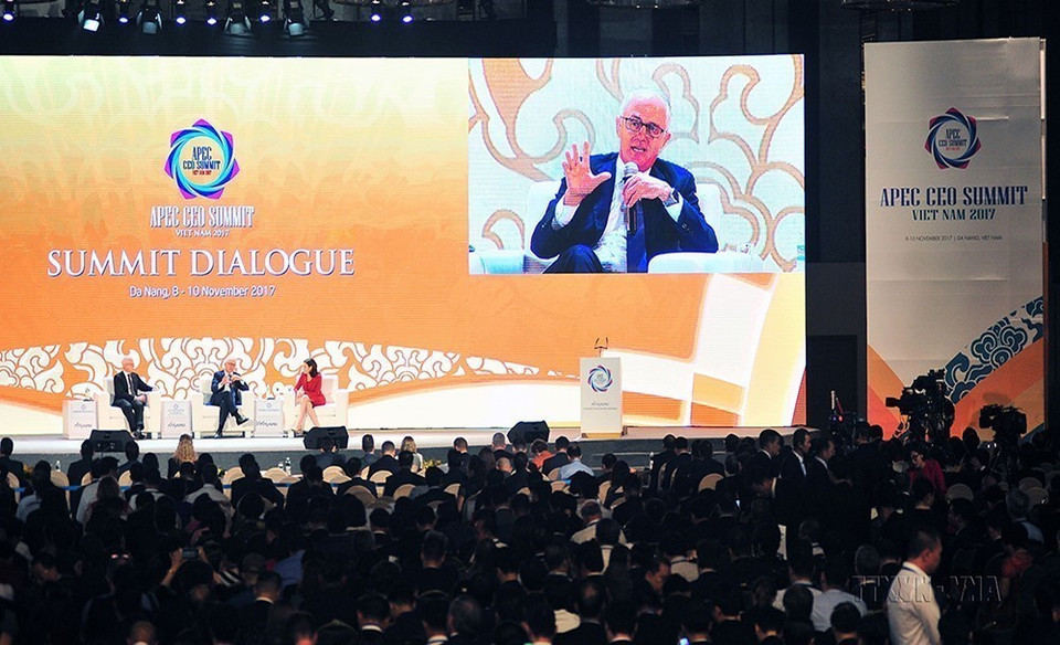 Trong hợp tác đa phương, Việt Nam và Australia phối hợp tốt và ủng hộ lẫn nhau tại các diễn đàn quốc tế và khu vực. Trong ảnh: Sáng 10/11/2017, tại Đà Nẵng, Thủ tướng Australia Malcolm Turnbull đến dự và phát biểu tại Đối thoại cấp cao “Công nghệ như một động lực của cơ hội kinh tế” của Hội nghị Thượng đỉnh Doanh nghiệp APEC 2017 (CEO Summit 2017). (Ảnh: Nguyễn Khang/TTXVN)