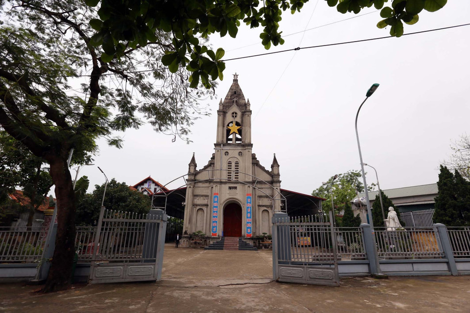 Nhà thờ Hữu Bằng ngày Lễ Phục sinh 2020. (Ảnh: Anh Tuấn/TTXVN)