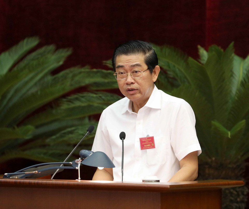 Ông Võ Văn Dũng, Ủy viên Trung ương Đảng, Phó Trưởng Ban Thường trực Ban Nội chính Trung ương trình bày báo cáo tại Hội nghị. (Ảnh: Phương Hoa/TTXVN)