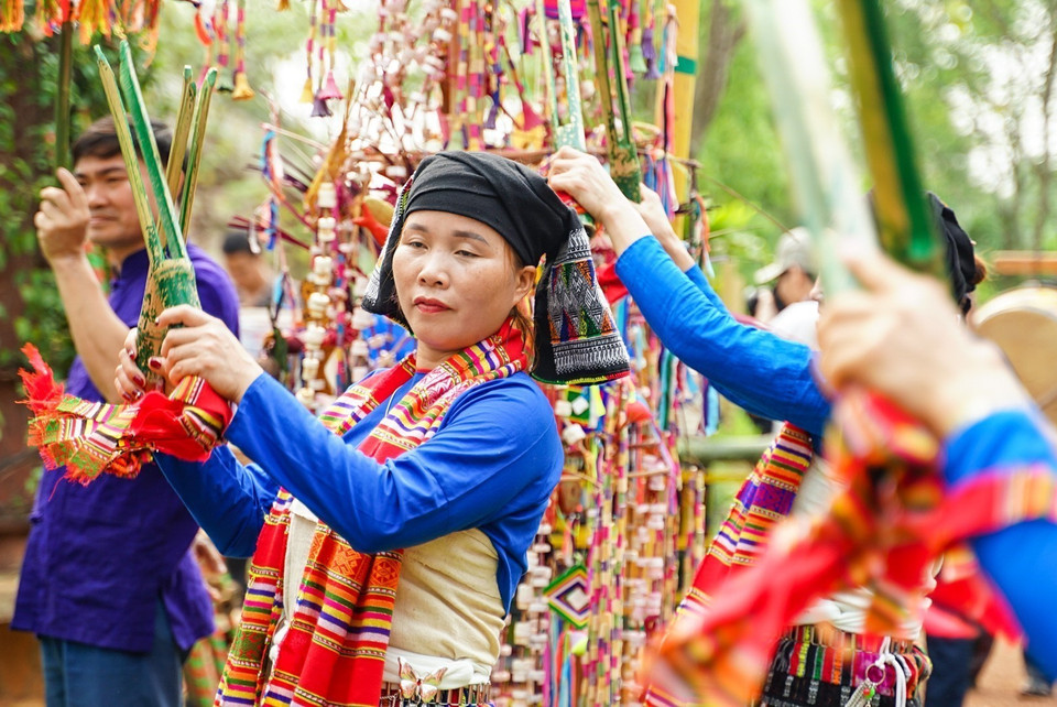 Một tiết mục múa mừng lễ hội. (Ảnh: Khánh Hòa/TTXVN)