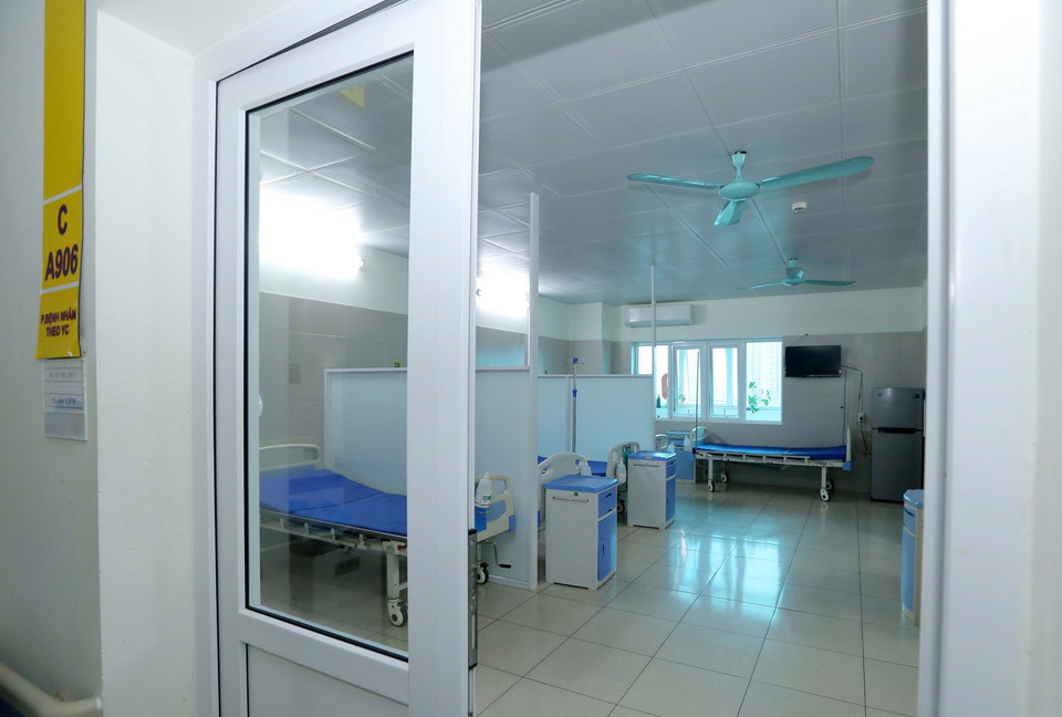  Một phòng dành cho nhân viên nghỉ sau khi điều trị cho bệnh nhân COVID-19, trong vùng đệm khu A-C9. (Ảnh: Hoàng Hiếu/TTXVN)