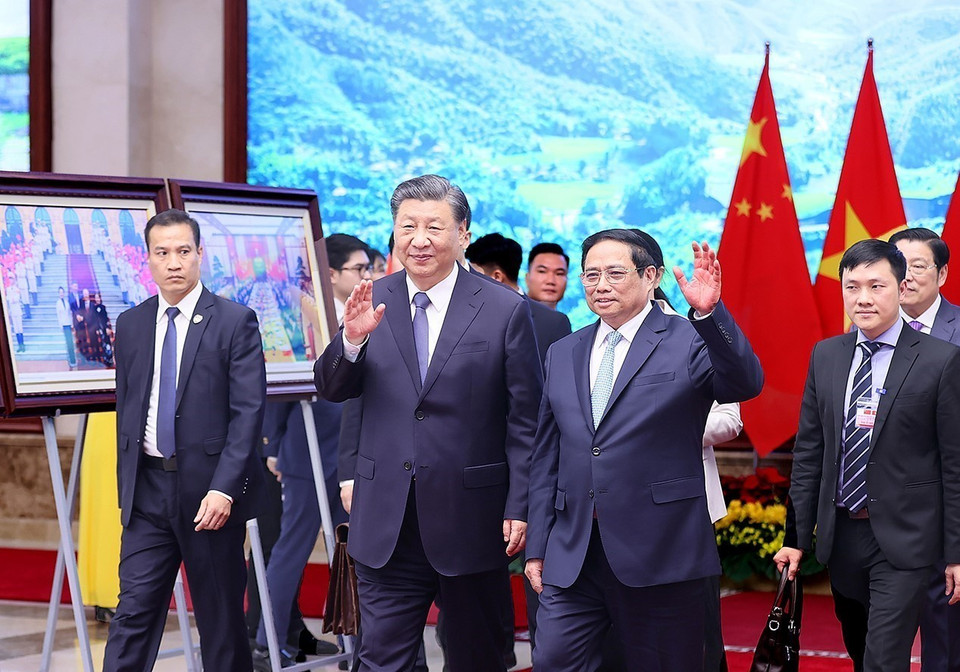 Thủ tướng Phạm Minh Chính và Tổng Bí thư, Chủ tịch nước Trung Quốc Tập Cận Bình. (Ảnh: Dương Giang/TTXVN)