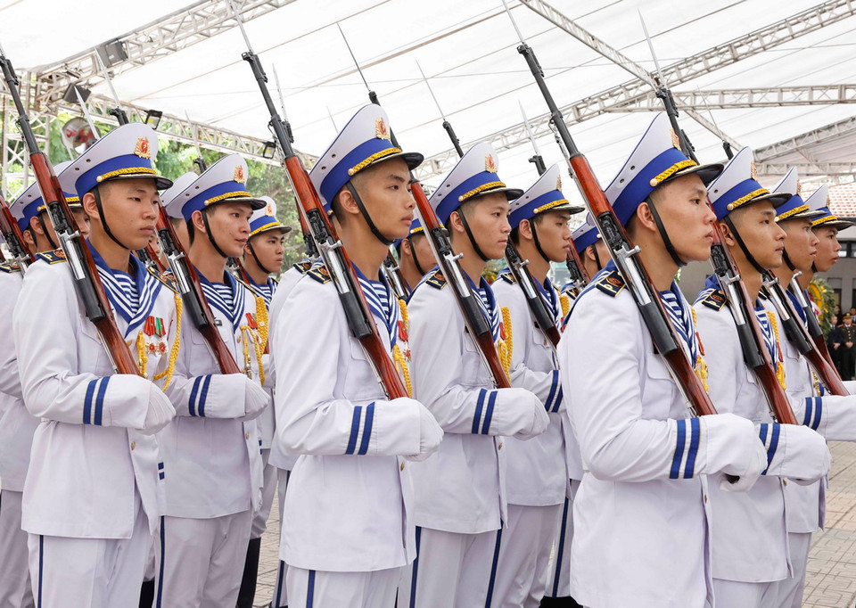 Công tác chuẩn bị cho Lễ truy điệu và đưa tang Tổng Bí thư Nguyễn Phú Trọng. (Ảnh: TTXVN)