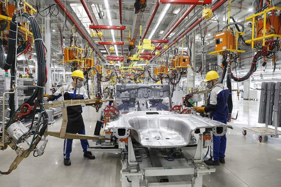 Dây chuyền sản xuất, lắp ráp ôtô Hyundai Thành Công. (Ảnh: Dương Giang/TTXVN)