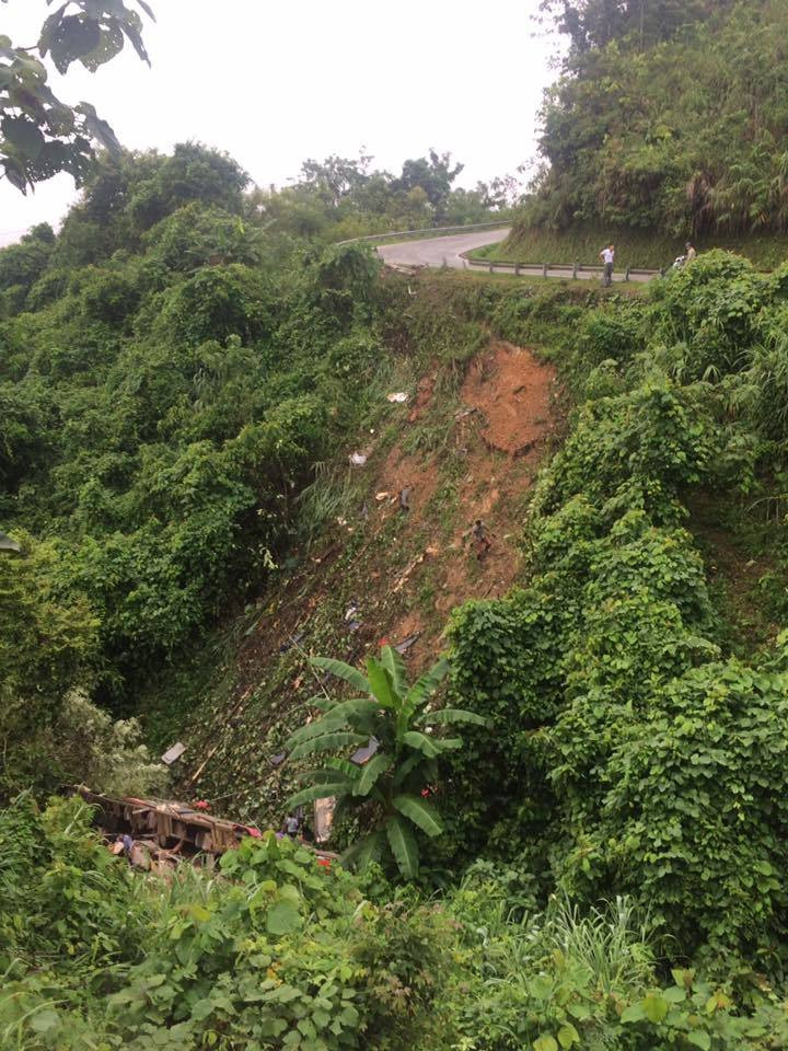 Hiện trường vụ tai nạn thảm khốc tại Cao Bằng (Ảnh: Facebook)