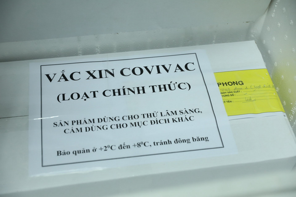 Vaccine COVIVAC được bảo quản tại kho của Viện vệ sinh dịch tễ Trung ương. (Ảnh: Minh Quyết/TTXVN)