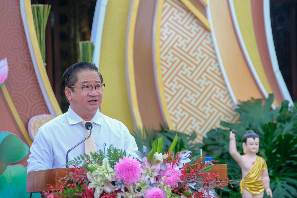 Chủ tịch UBND thành phố Cần Thơ Trần Việt Trường phát biểu tại buổi lễ. (Ảnh: Thanh Liêm/TTXVN)