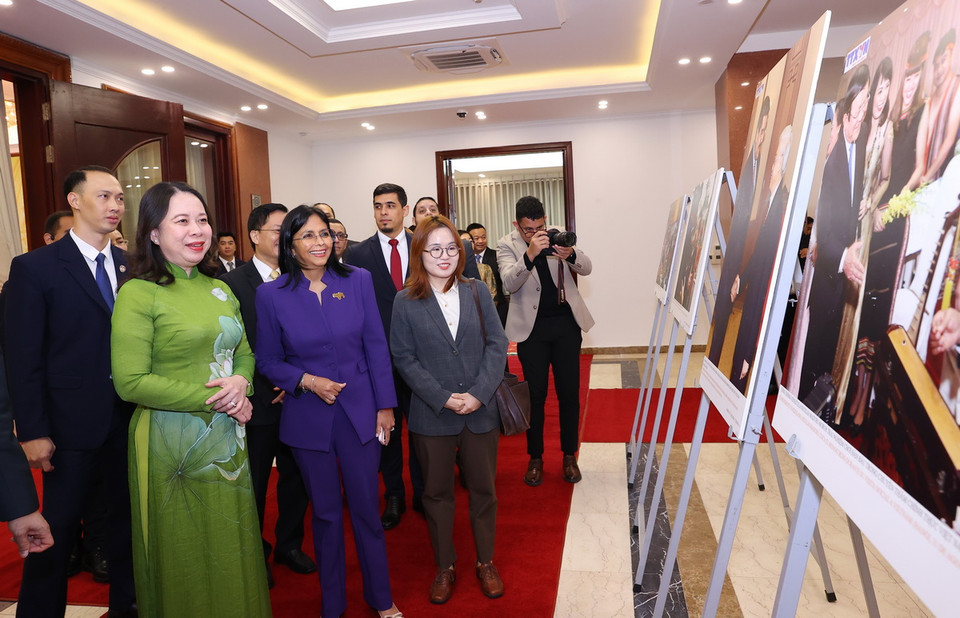 Thời gian qua, quan hệ hữu nghị truyền thống và Đối tác Toàn diện giữa hai nước tiếp tục được thúc đẩy, tăng cường trên cả 3 trụ cột, đối ngoại Đảng, ngoại giao nhà nước và đối ngoại nhân dân. (Ảnh: Văn Điệp/TTXVN)