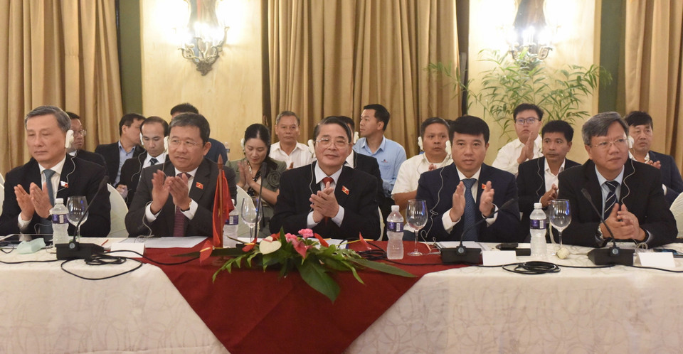 Phó Chủ tịch Quốc hội Nguyễn Đức Hải và các đại biểu tham dự phiên họp. (Ảnh: Việt Hùng/TTXVN)