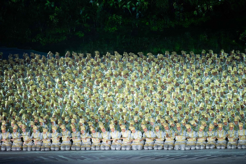 Một tiết mục nghệ thuật của các nghệ sỹ tại lễ khai mạc ASIAD 2018 . (Ảnh: THX/ TTXVN)