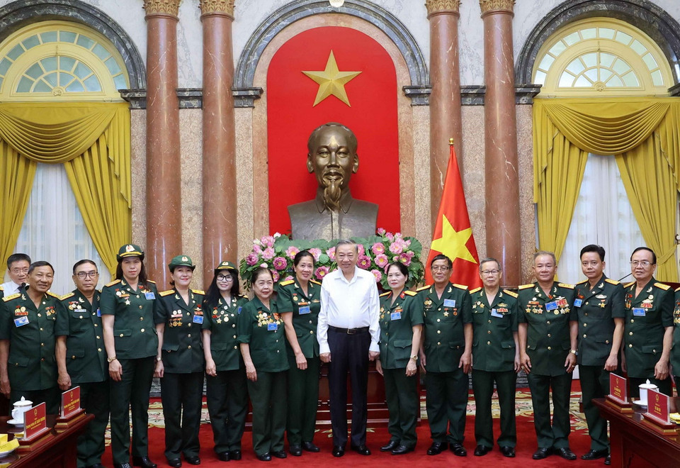 Chủ tịch nước Tô Lâm với các đại biểu. (Ảnh: Nhan Sáng/TTXVN)