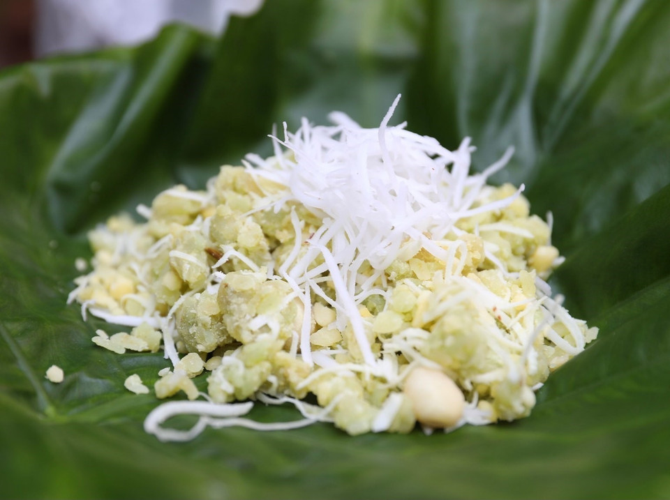 Xôi cốm - đặc sản Hà thành mỗi độ Thu sang. (Ảnh: Hoàng Hiếu/TTXVN)