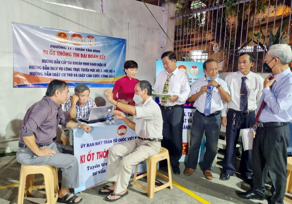 “Kiốt thông tin đại đoàn kết” trong Ngày hội Đại đoàn kết toàn dân tộc quận Tân Bình (Thành phố Hồ Chí Minh). (Ảnh: Xuân Khu/TTXVN)