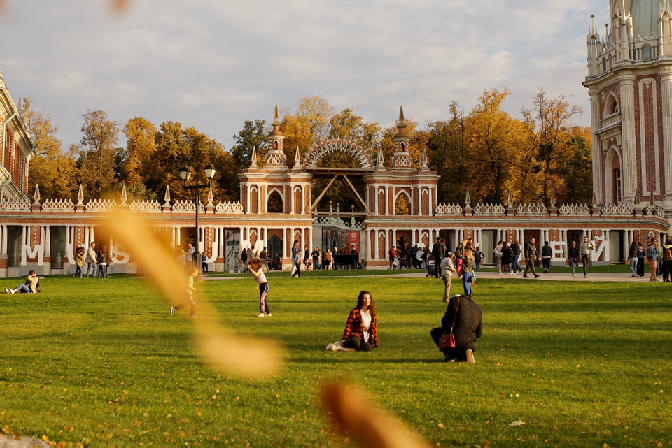  Công viên bảo tàng Tsaritsyno ở ngoại ô Moskva là một trong điểm đến nổi tiếng trong cung đường khám phá mùa Thu ở thủ đô Nga. (Ảnh: Hiếu Trần/Vietnam+)
