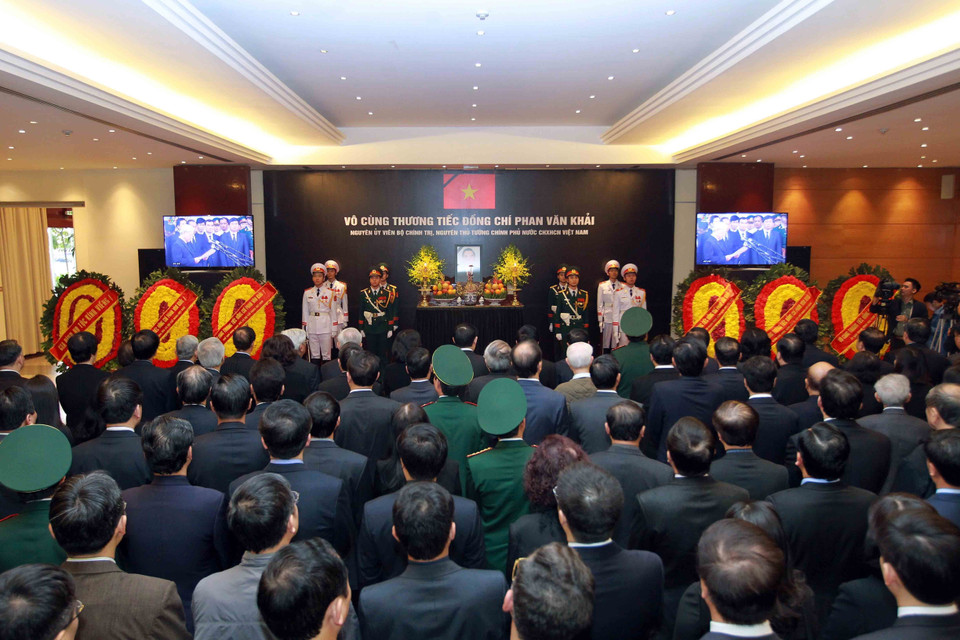 Quang cảnh lễ truy điệu. 