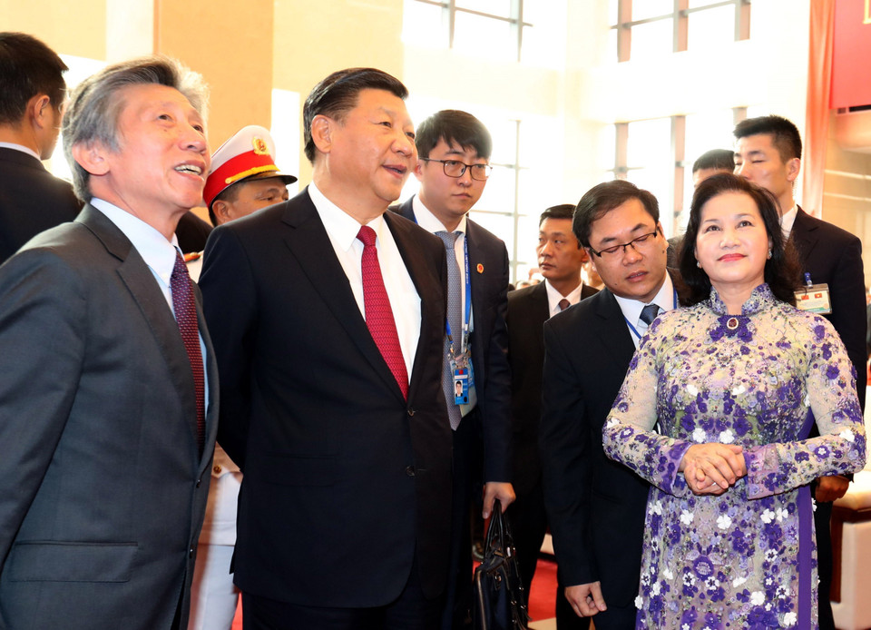 Chủ tịch Quốc hội Nguyễn Thị Kim Ngân và Tổng Bí thư, Chủ tịch Trung Quốc Tập Cận Bình đến dự lễ Khánh thành Cung Hữu nghị Việt-Trung và Lễ khai trương Trung tâm Văn hóa Trung Quốc tại Hà Nội. (Ảnh: Trọng Đức/TTXVN)