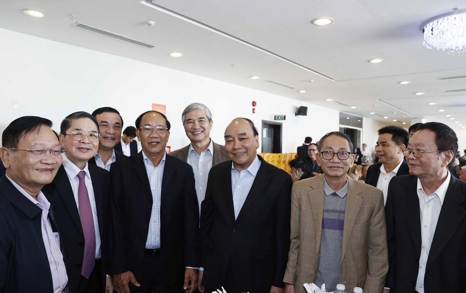 Chiều 31/12, tại Đà Nẵng, Chủ tịch nước Nguyễn Xuân Phúc và các đại biểu. (Ảnh: Thống Nhất/TTXVN)