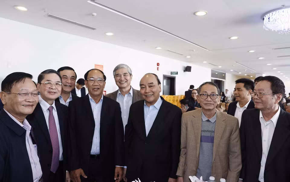 Chiều 31/12, tại Đà Nẵng, Chủ tịch nước Nguyễn Xuân Phúc và các đại biểu. (Ảnh: Thống Nhất/TTXVN)