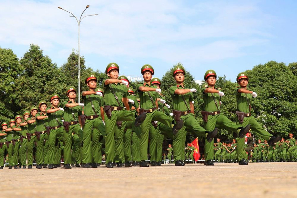 Phần thi điều lệnh của các đơn vị. (Ảnh: Tuấn Anh/TTXVN)