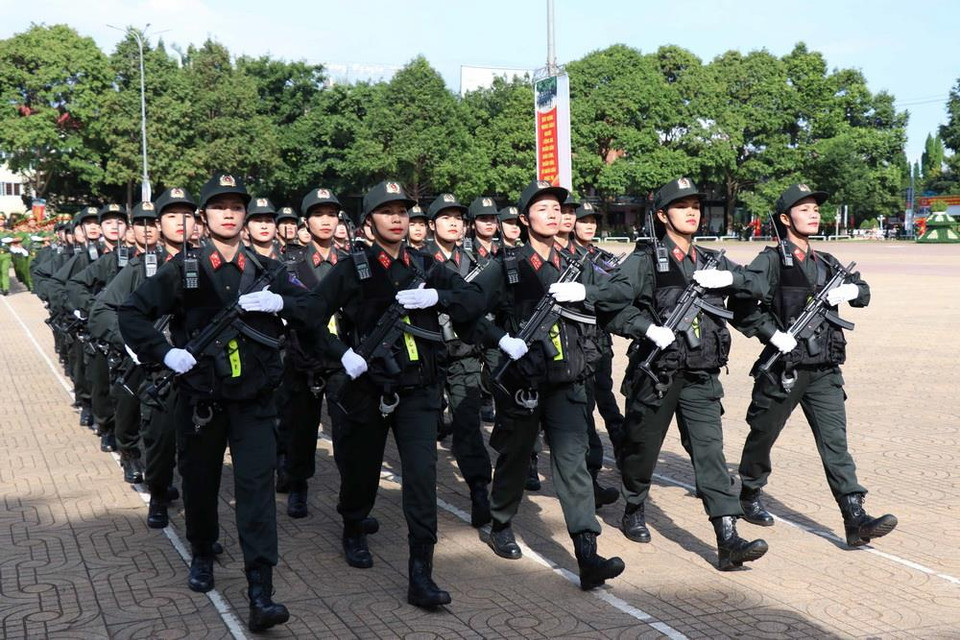 Phần thi điều lệnh của các đơn vị. (Ảnh: Tuấn Anh/TTXVN)