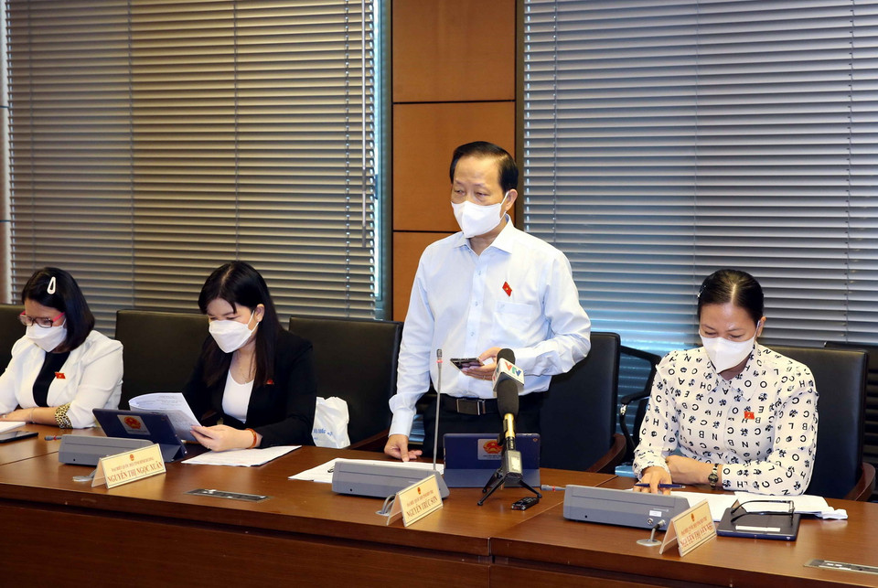  Đại biểu Quốc hội tỉnh Bến Tre Nguyễn Trúc Sơn phát biểu. (Ảnh: Phạm Kiên/TTXVN)